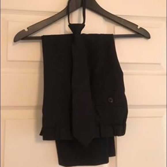 Classic Club Gold Label kids formal suit - Picture 8 of 8